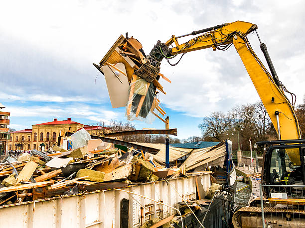 Best Construction Debris Removal  in Webberville, MI